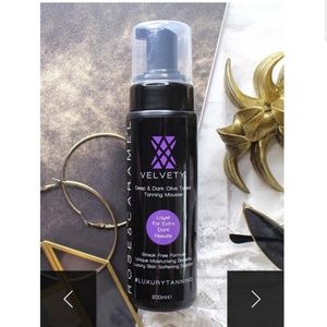 Rose and Caramel Velvety Tanning Mousse